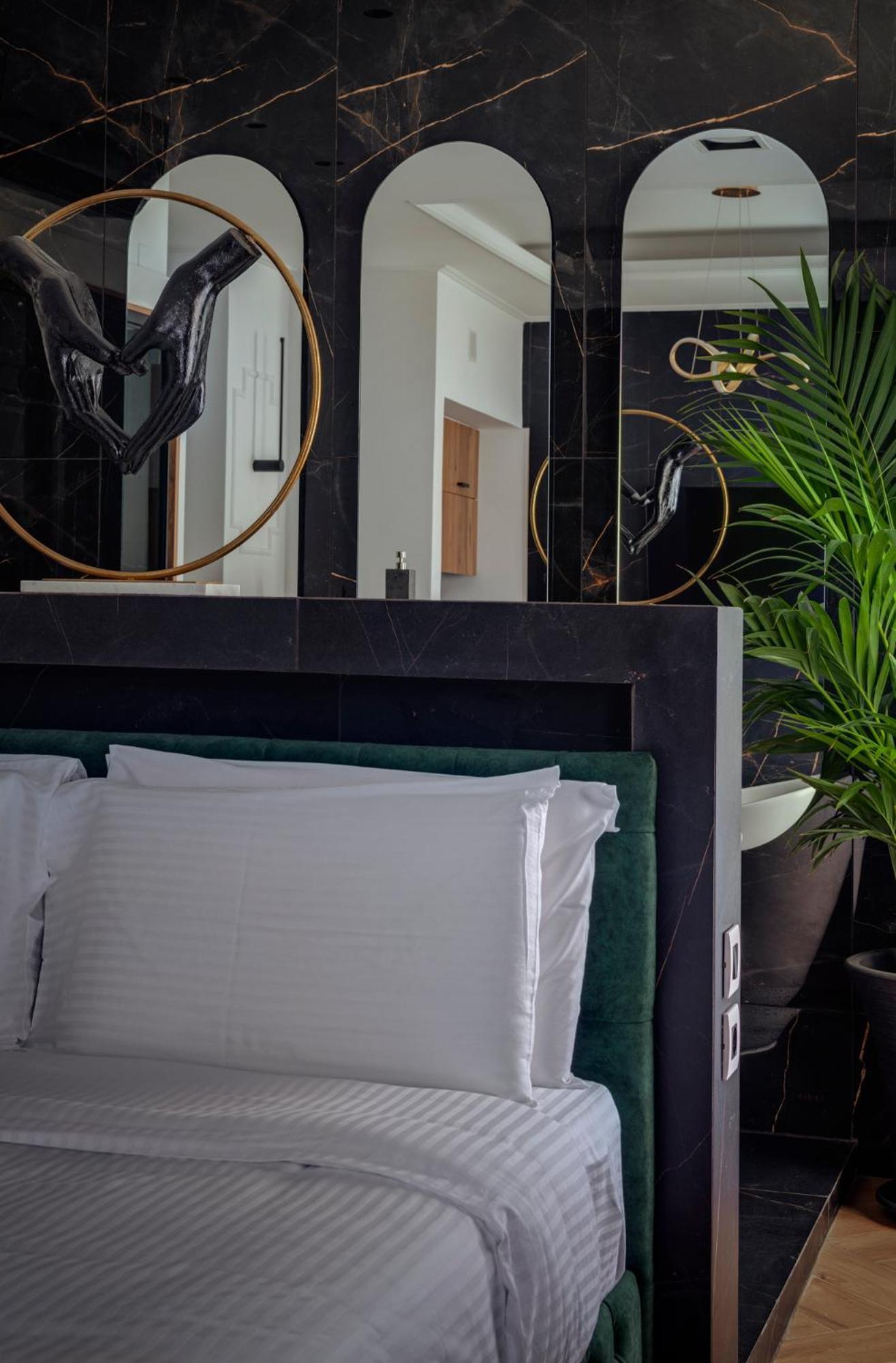 Ninemian Suites Syros Ermupoli Zewnętrze zdjęcie