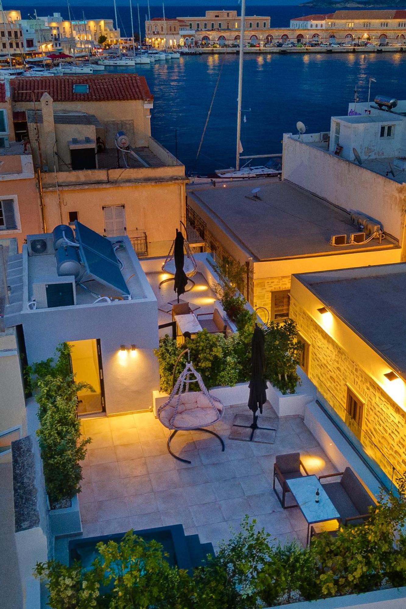 Ninemian Suites Syros Ermupoli Zewnętrze zdjęcie