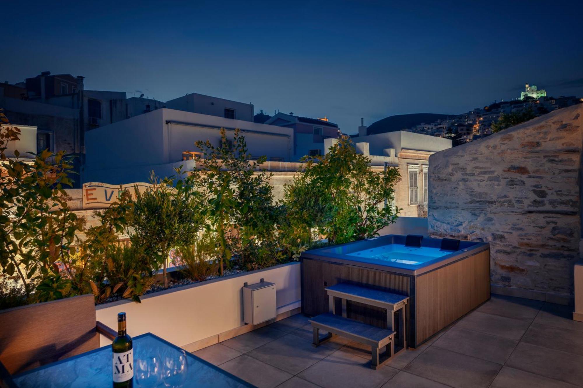Ninemian Suites Syros Ermupoli Zewnętrze zdjęcie